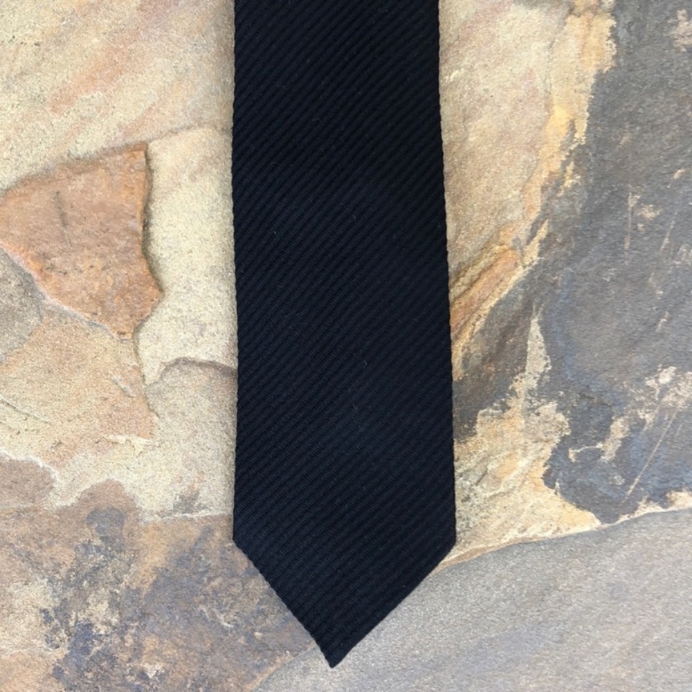 NEW Armani Collezioni Black Jacquard Necktie